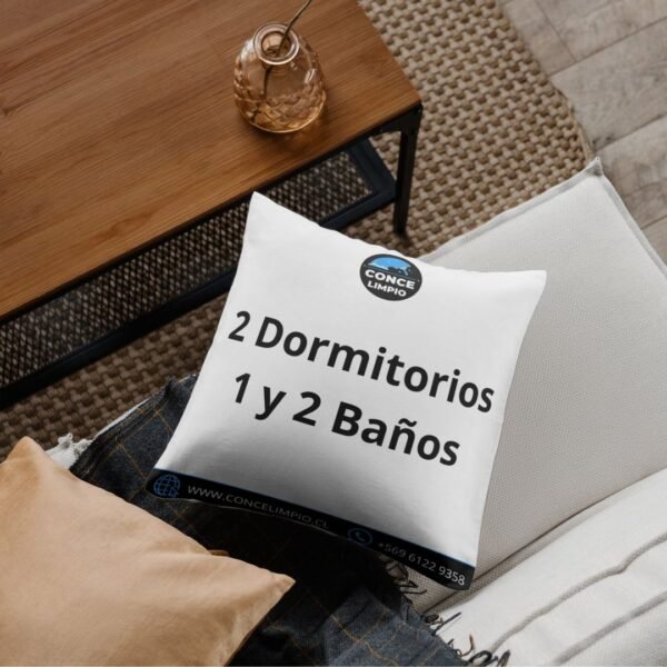 Cojín en un hogar que indica características de una propiedad para Aseo en Casa de 2 dormitorios